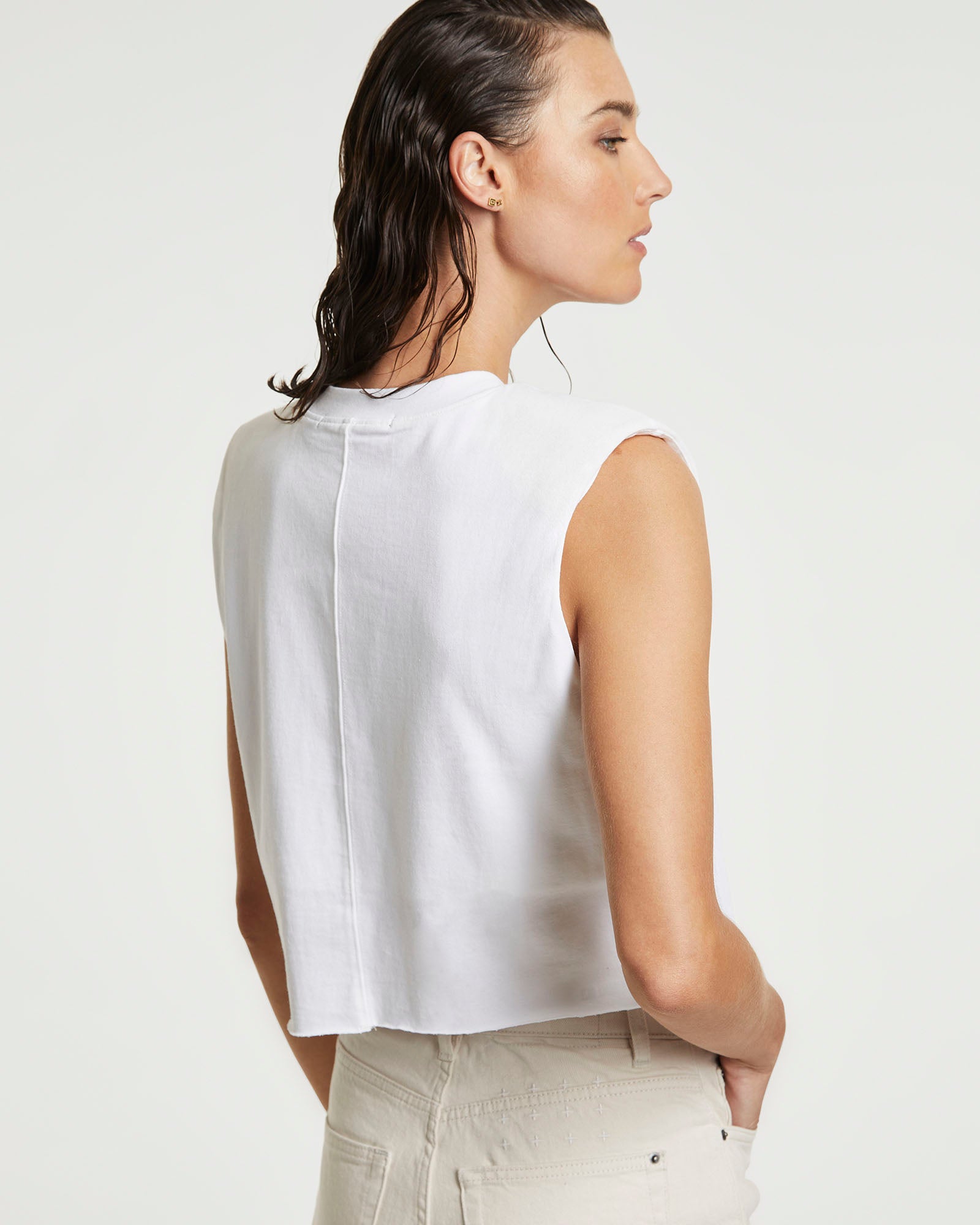 HI NESS SLEEVELESS TEE WHITE - Image 4