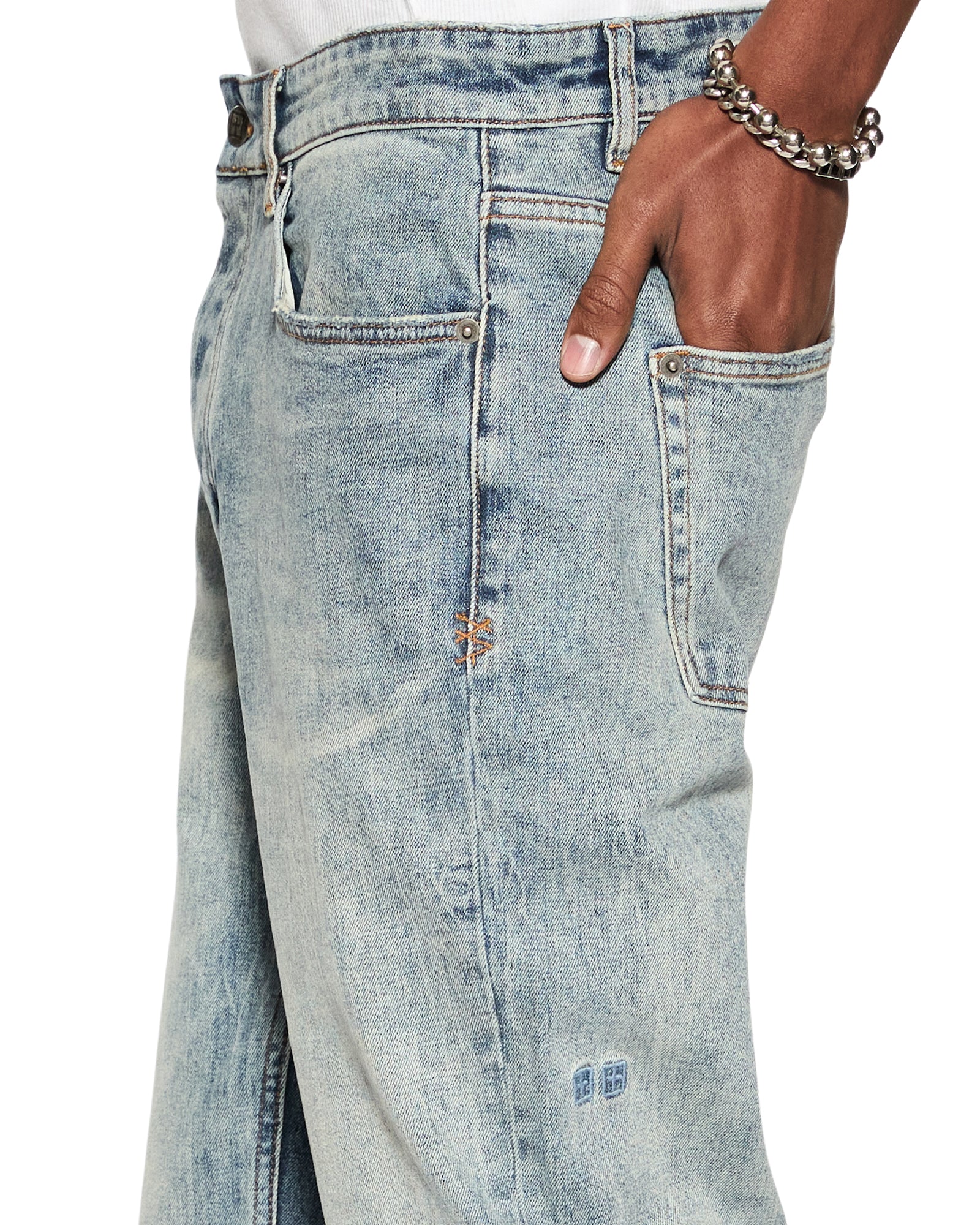 HAZLOW STAIRWAY - Image 6