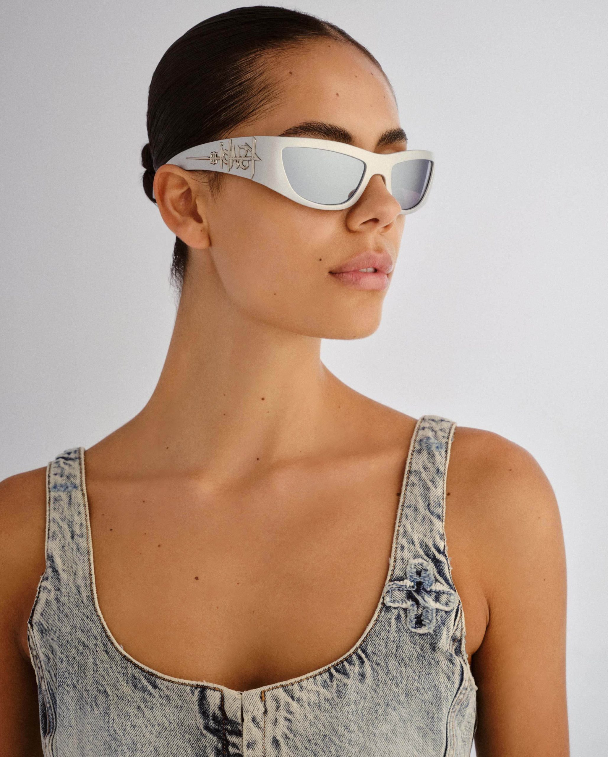SLOANE SUNGLASSES METALLIC CHROME - Image 5