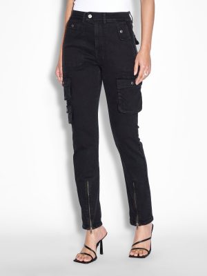 STRAIGHT UP STEALTH CARGO